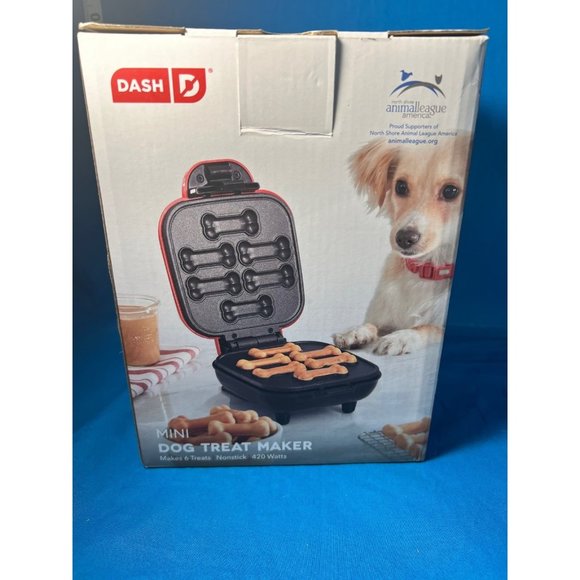 Dash Mini Dog Treat Maker Electric 6 Treats Recipe Guide Included New - Picture 3 of 5